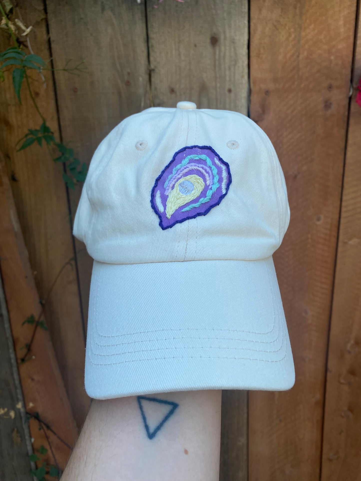 Embroidered Oyster Oracle Hat